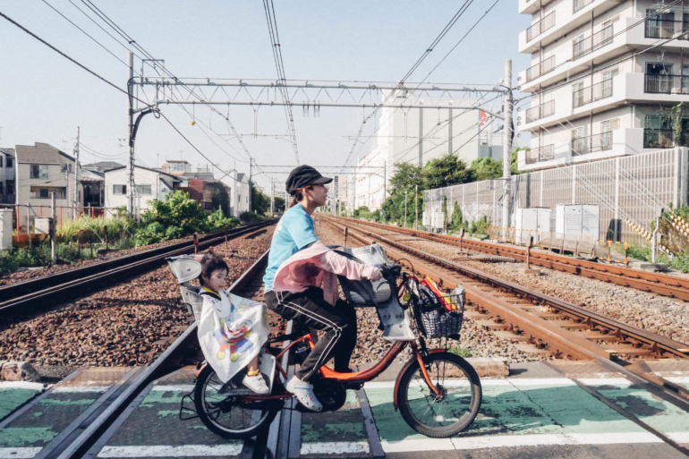 【東京直擊】築一座保護傘，讓城市裡的溫柔擴散 ── 視老舊空屋作為社會基盤的「モクチン企画」